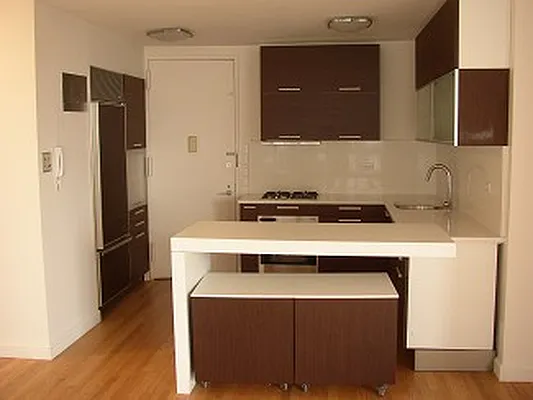 Rented by Newell and Assoc. | media 32