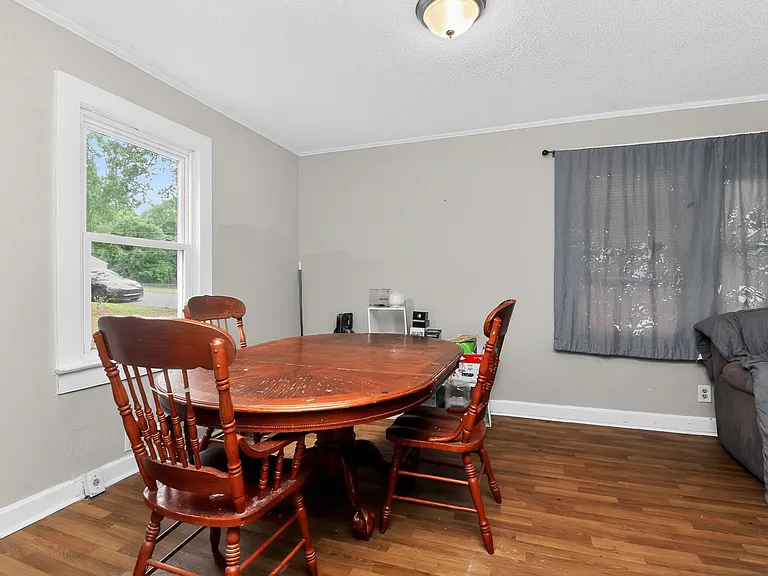 340 Clay St — Photo 26