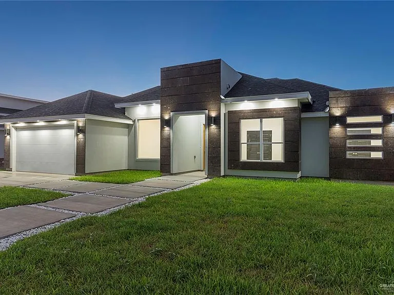 608 Juan Seguin St — Photo 22
