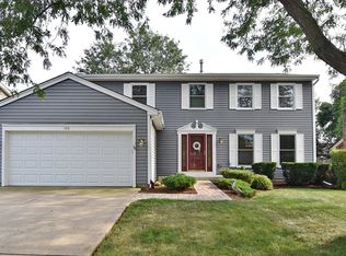 27W155 Chartwell Dr, Winfield, IL 60190