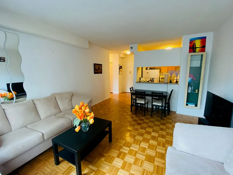 474 48th Ave #3U