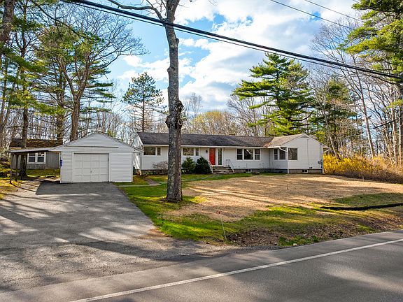 4th image of 447 Wiscasset Road