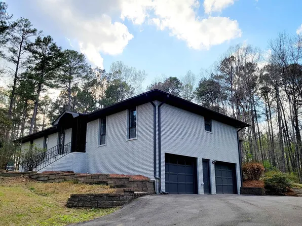 6212 Alabama Dr, Trussville, AL 35173