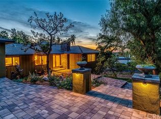 1652 Foothill Blvd, Santa Ana, CA 92705