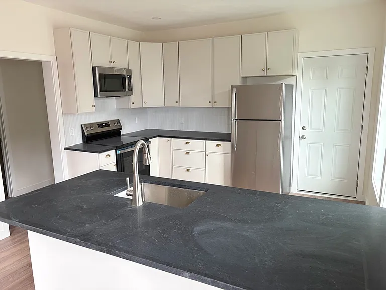 23 Pembroke St #2 — Photo 2