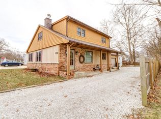 101 W Main St, Mahomet, IL 61853