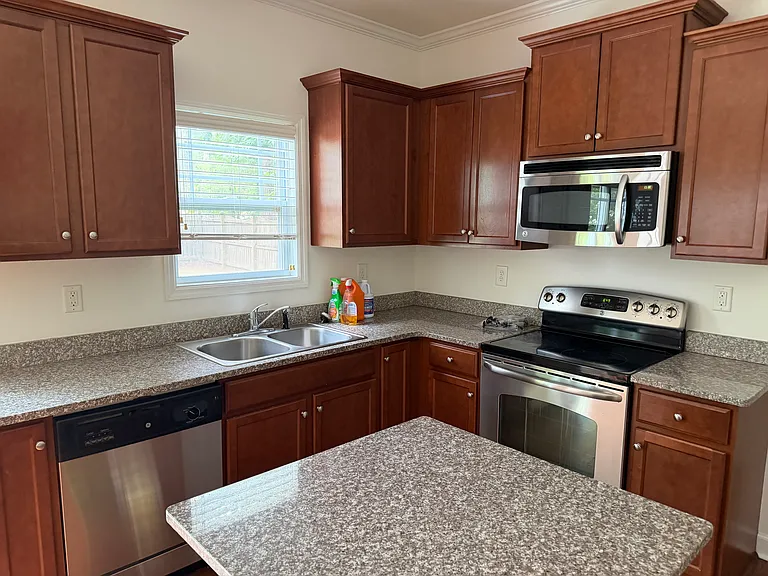 128 Bayside Dr — Photo 8