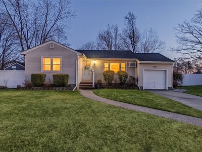 76 Liberty Avenue, North Babylon, NY, 11703