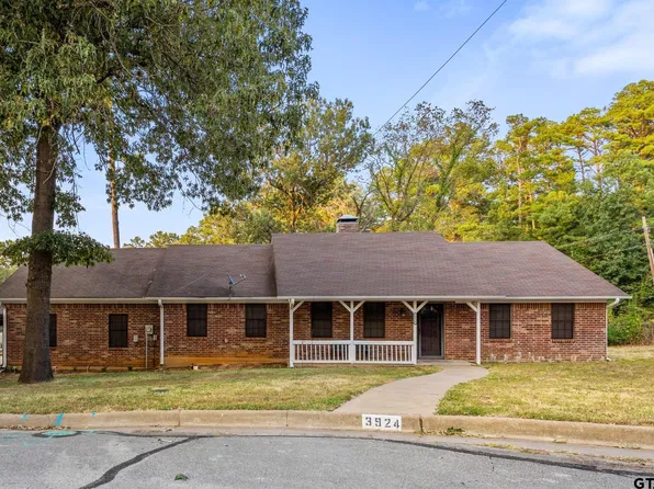 3924 Wakefield Dr, Tyler, TX 75701
