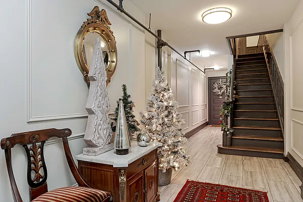 Rented by AAU Real Estate Advisors | media 5