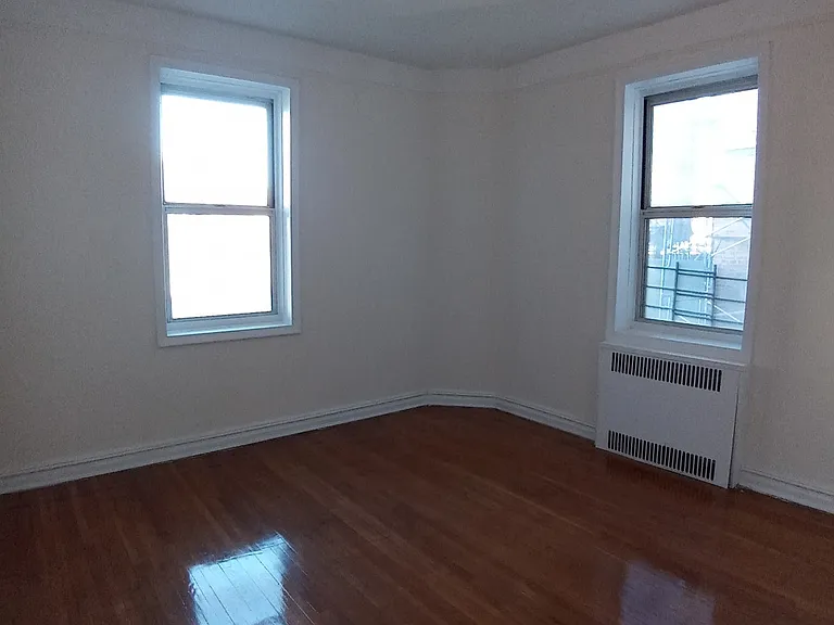 65-41 Saunders St #K — Photo 2