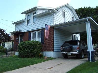 1st image of 332 E 7th Ave