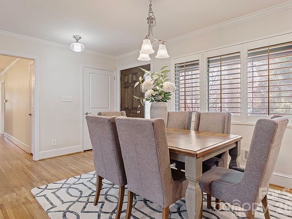 3rd image of 5351 Murrayhill Rd