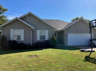 5466 Ridgeview Rd, Pleasant Hope, MO 65725