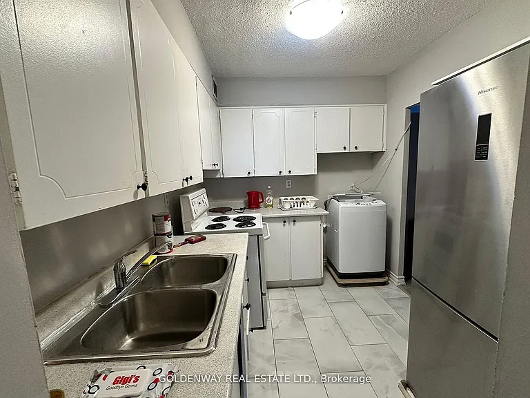 5949 Yonge St #808 — Photo 10