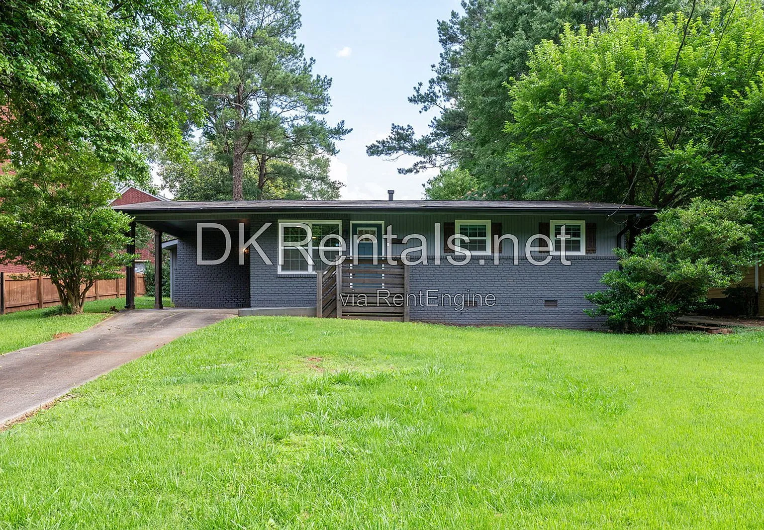 3 bed, 2.0 bath, 1300 sqft, $2,150 — Photo 1
