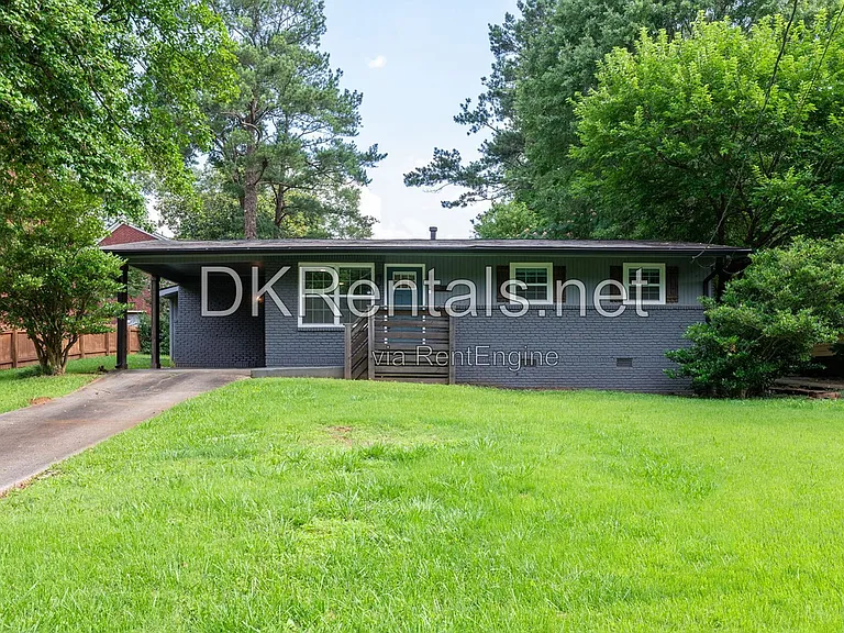 2131 Bixler Cir — Photo 1