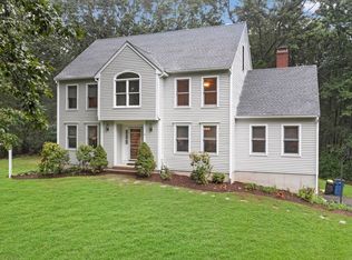 3 Daniels Rd, Medway, MA 02053