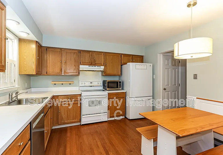 329 Catch Penny Ln — Photo 8