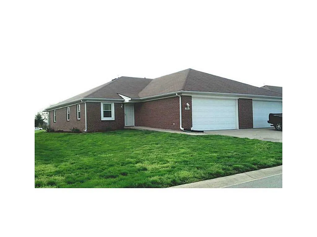 11780 Civic Cir photo 1