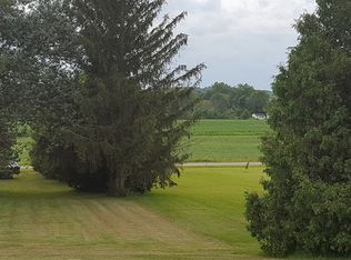 N2934 Kutz Rd, Fort Atkinson, WI 53538