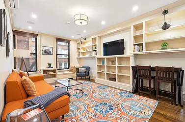 69 Pineapple Street, #8