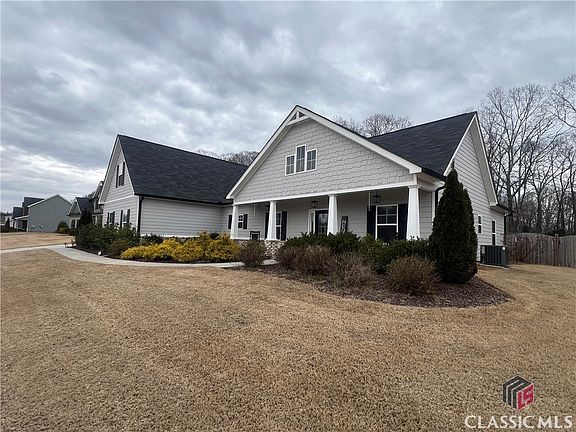 3rd image of 274 River Meadows Drive