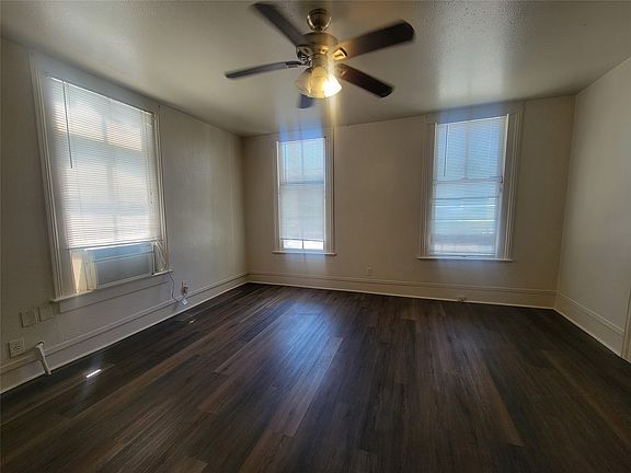 2nd image of 1910 Ursuline St #2