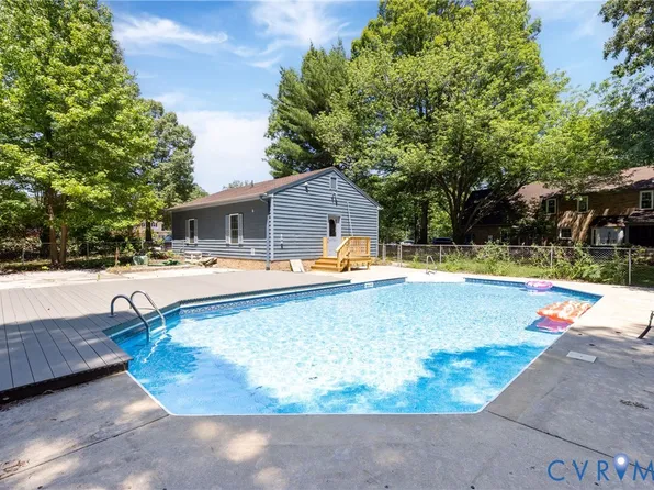 14500 Happy Hill Rd, Chester, VA 23831