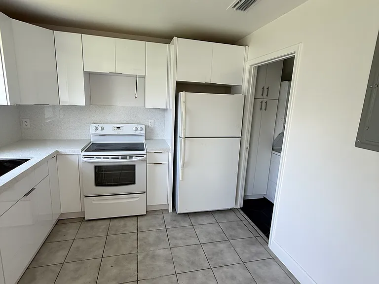 12205 SW 263rd Ter — Photo 9