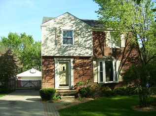 467 La Belle Rd, Grosse Pointe Farms, MI 48236