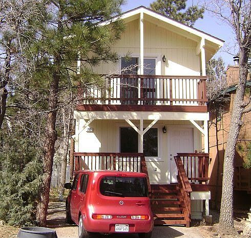 1st image of 748 Holmes Ln