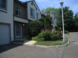 955 S Springfield Ave UNIT 202, Springfield, NJ 07081