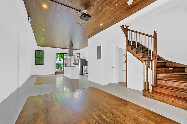 Rented by Brownstone Property Group | media 31