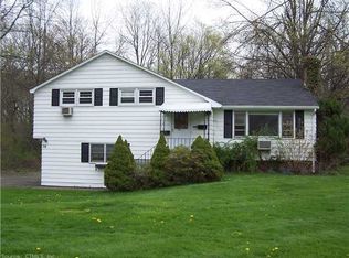 38 Wesleyan Ter, Bloomfield, CT 06002