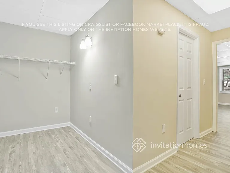 6015 Holland Dr — Photo 22