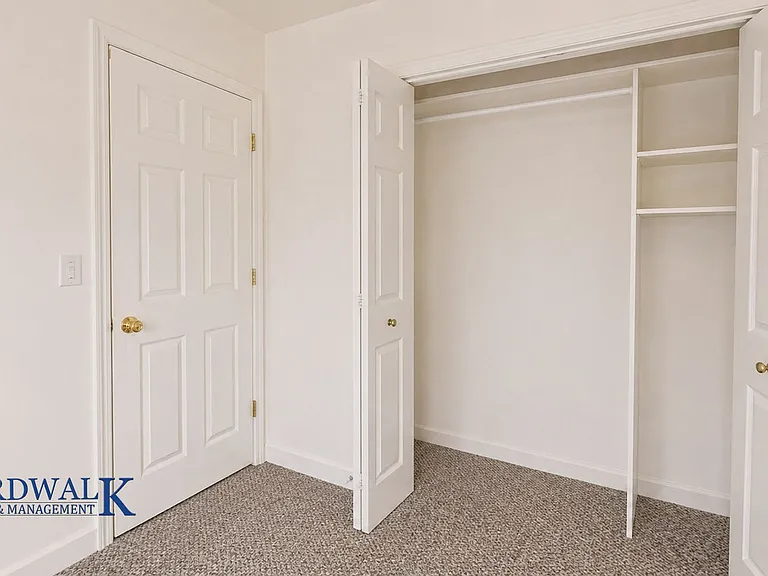 1195 E Roosevelt Ave — Photo 11