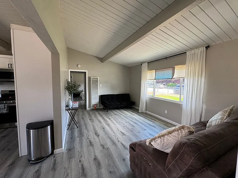 49500 Alan Ave — Photo 3