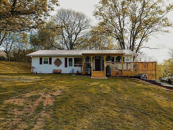 5th image of 114 Seminole Dr