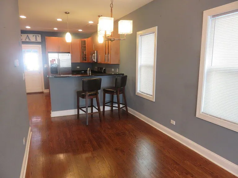 2303 N Maplewood Ave #2A — Photo 3