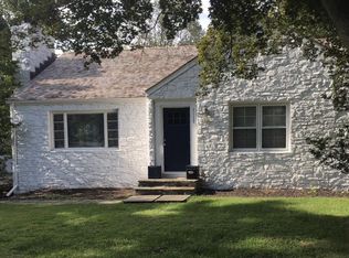 1112 Unquowa Rd, Fairfield, CT 06824