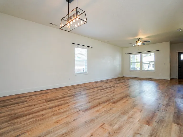 1655 N Azurite Pl — Photo 8