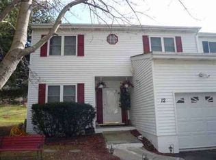 12 Fieldstone Blvd, Wappingers Falls, NY 12590