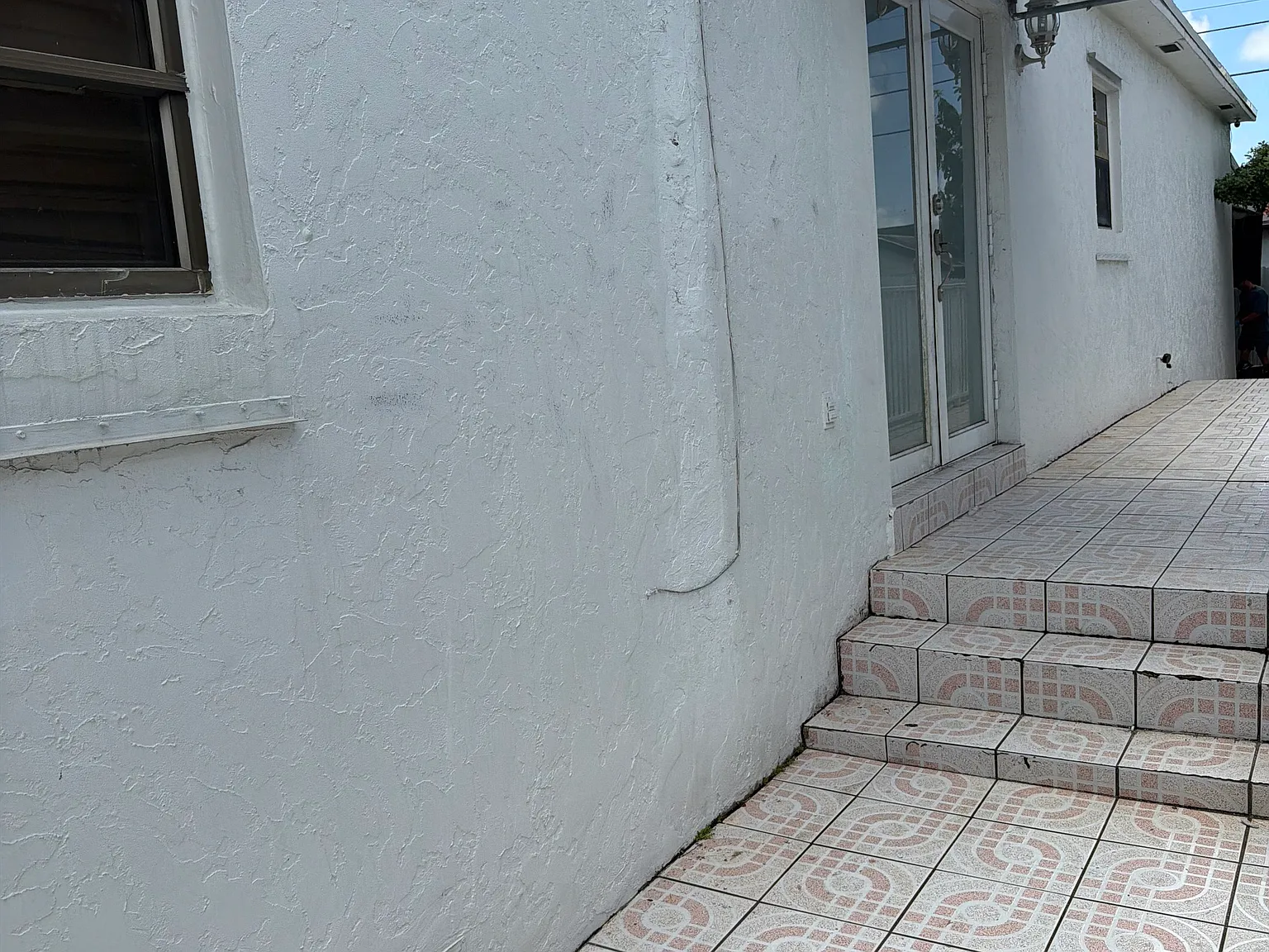 3 bed, $3,300 — Photo 4