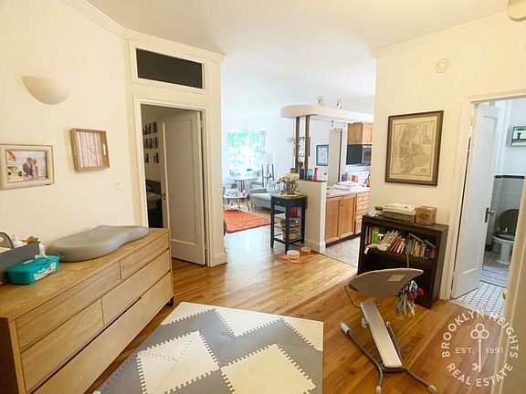 2nd image of 269 Henry St APT C3