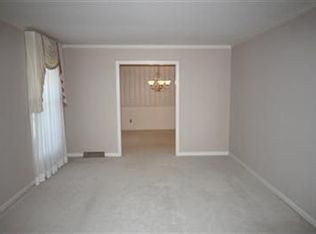 201 Stonewall Jackson Dr, Wilmington, NC 28412