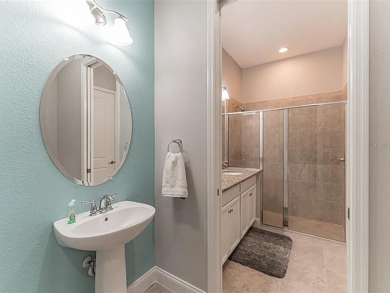 490 Captiva Dr — Photo 18
