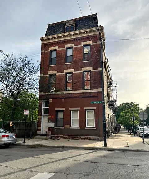 2000 S Throop St #3F — Photo 14