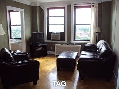 1st image of 2000 N Lincoln Park W #712/4