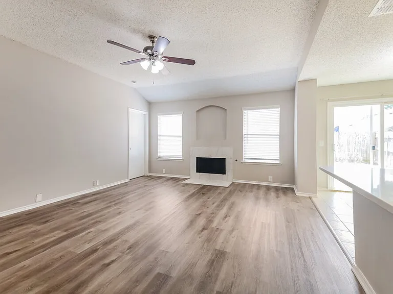 3317 Bentgate Ct — Photo 7